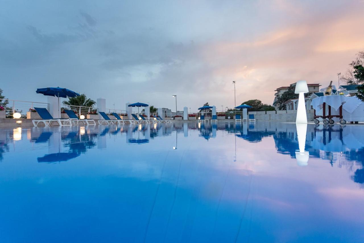 Club Azzurro Hotel & Resort Porto Cesareo Zewnętrze zdjęcie